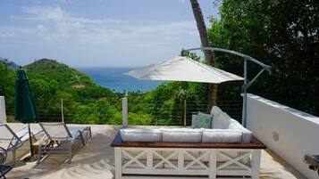 Villa, 3 Bedrooms | Property grounds