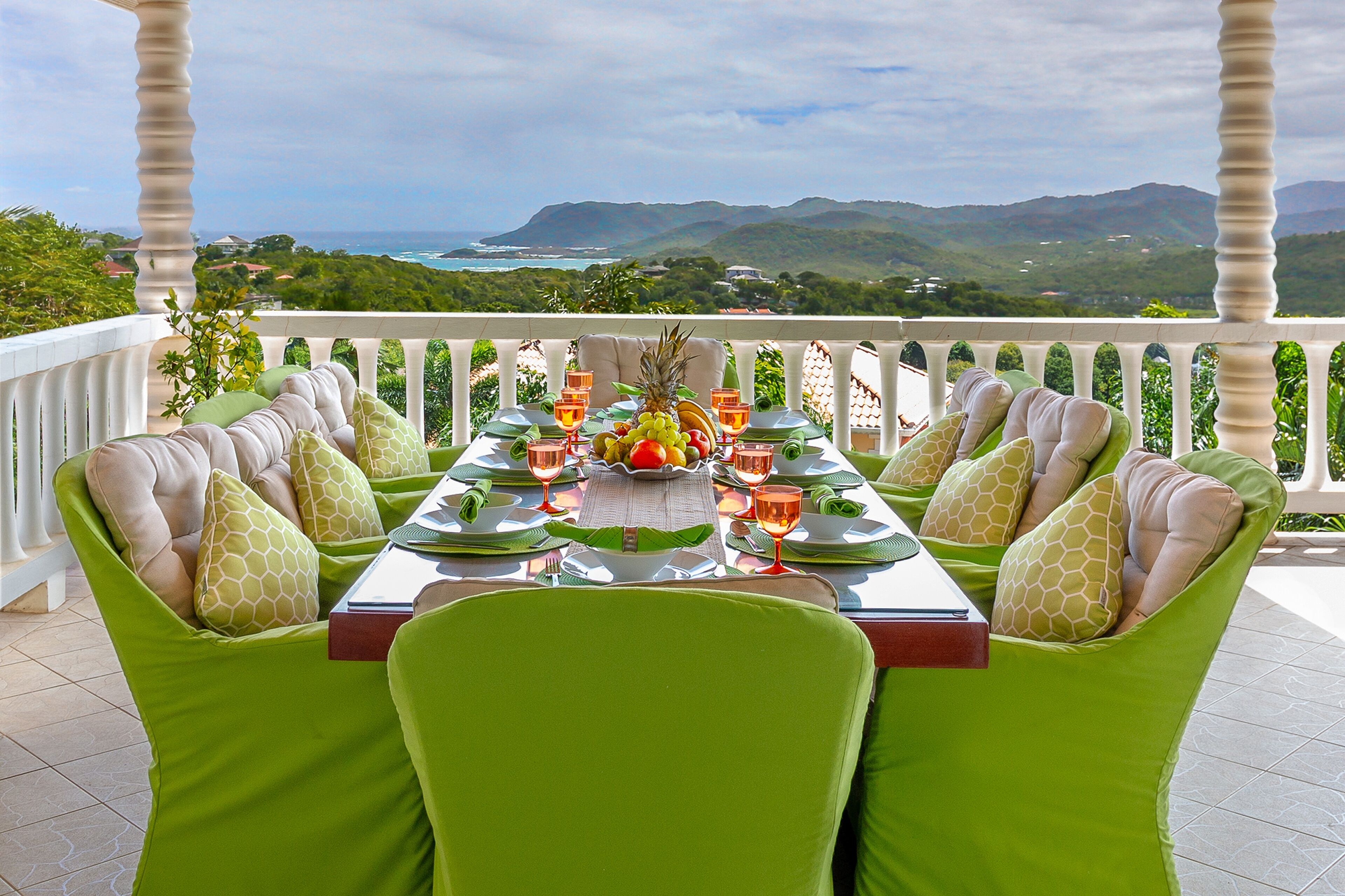 Villa, 2 Bedrooms | Outdoor dining