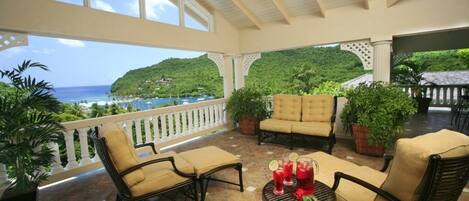 Vila, 5 quartos | Terraço/pátio