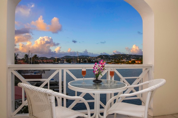 Townhome, 2 Bedrooms | Outdoor dining