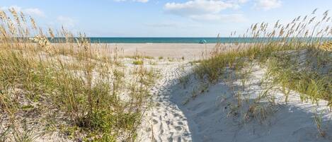 Condo, 3 Bedrooms | Beach