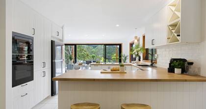 Cedar Corner – serene rural retreat