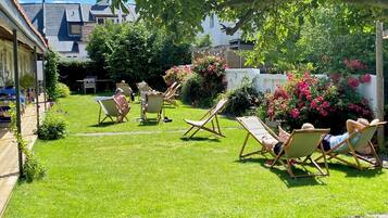 1 habitación, escritorio, wifi gratis y ropa de cama