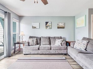 Smart TV - Kontiki 704, Pool, Pier, Boat Slips, Boat Launch, BBQ, Tennis, Pickle Ball! (Rockport)