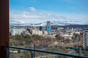 Interior - GG Home - cozy 2-bedroom apartment in Vake at Mziuri park (T'bilisi)