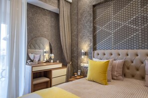 2 bedrooms, iron/ironing board, travel cot, free WiFi - GG Home - cozy 2-bedroom apartment in Vake at Mziuri park (T'bilisi)