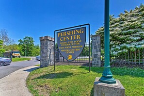 Apartment (1 Bedroom) | Interior - Beacon Apt w/ Patio + Grill; Walk to Main St! (Beacon)