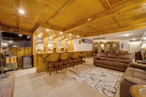 Villa (6 Bedrooms) | Interior - Immaculate Boone Villa w/ Entertainment Lounge! (Boone)