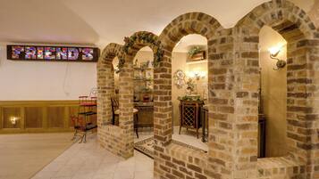 Villa (6 Bedrooms) | Interior