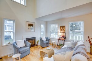 Cottage (2 Bedrooms) | Front of property