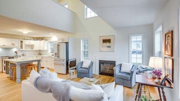 Cottage (2 Bedrooms) | Interior