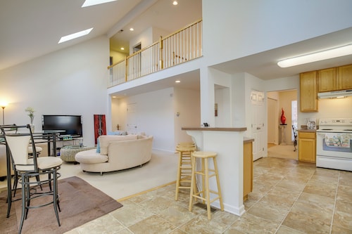 Bright Greenbackville Vacation Home w/ Game Room