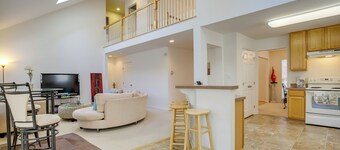 Bright Greenbackville Vacation Home w/ Game Room