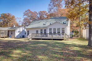 House (4 Bedrooms) | Front of property - Bright Greenbackville Vacation Home w/ Game Room (Greenbackville)