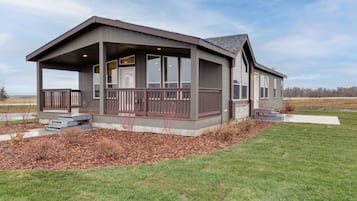 House (3 Bedrooms) | Front of property