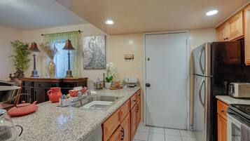 Apartment (2 Bedrooms) | Bahagian dalam