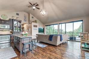 Rumah (4 Bedrooms) | Interior