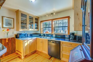 Nhà (4 Bedrooms) | Nội thất