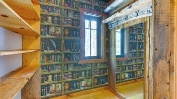 Rumah (4 Bedrooms) | Interior