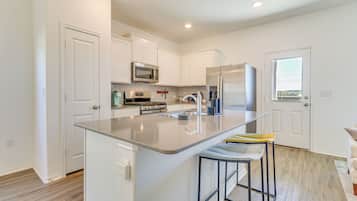 Nhà (3 Bedrooms) | Nội thất