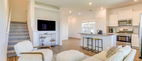 House (3 Bedrooms) | Interior