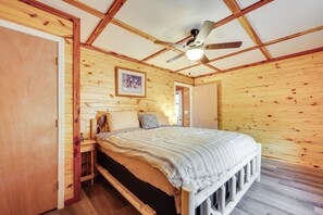 House (1 Bedroom) | Interior - Troy Cabin w/ River Access: Fish, Kayak & More! (Troy)