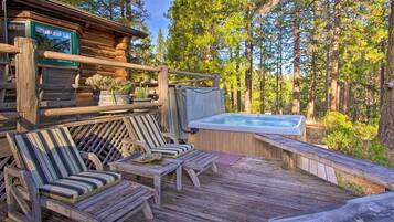 House (4 Bedrooms) | Front of property