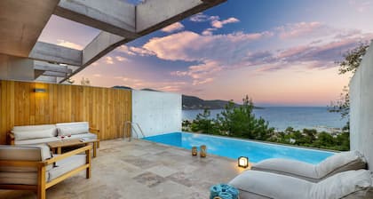 Two-bedroom Villa with a private heated pool