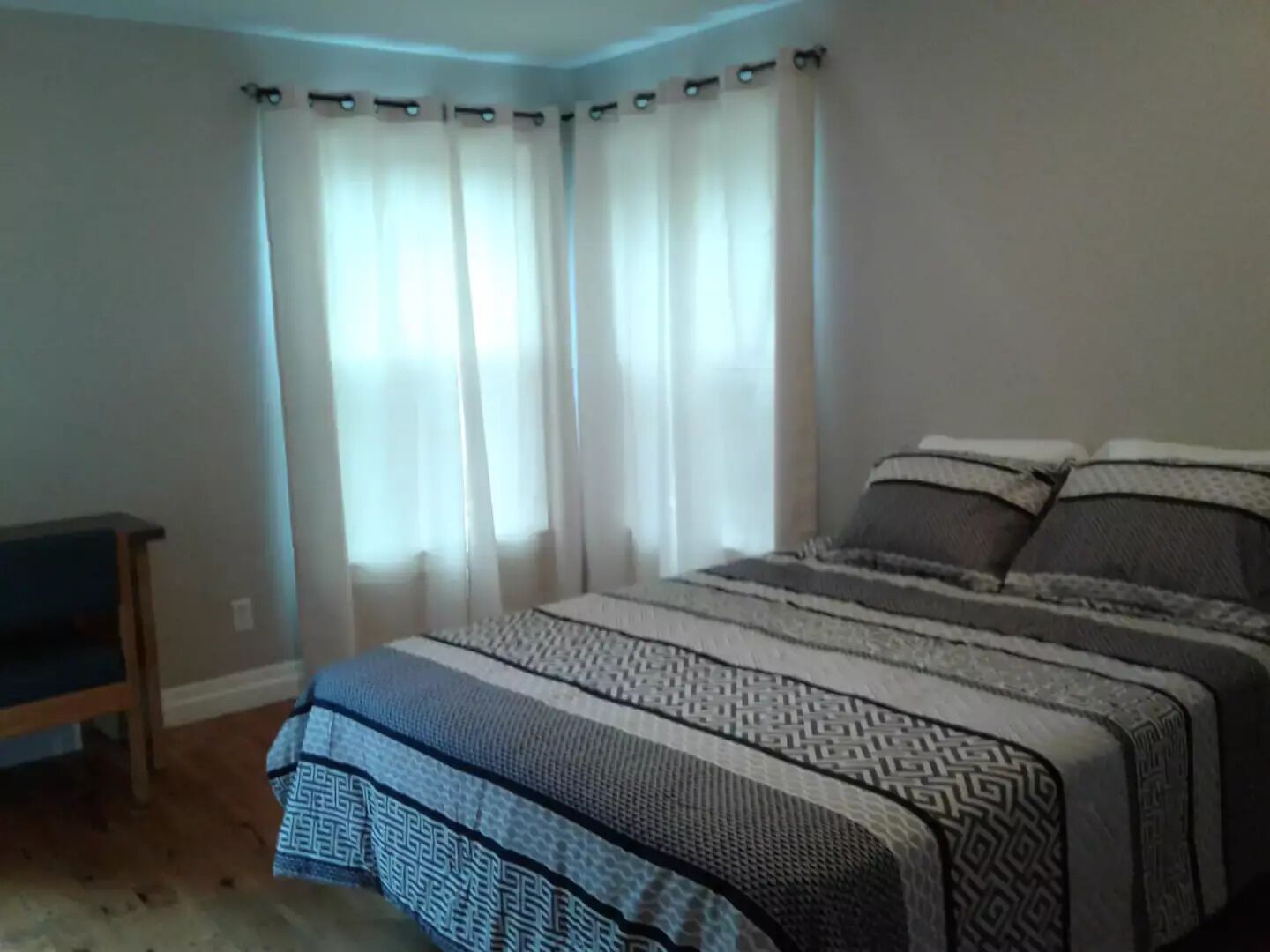 6 bedrooms, WiFi, bed sheets