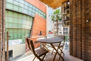 Outdoor dining - Apartamento Sunrise Chapaprieta (Torrevieja)