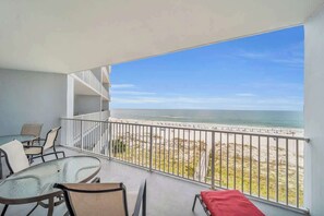Property grounds - Lighthouse 404 | 3BR Gulf-Front + Resort Pools (Gulf Shores)