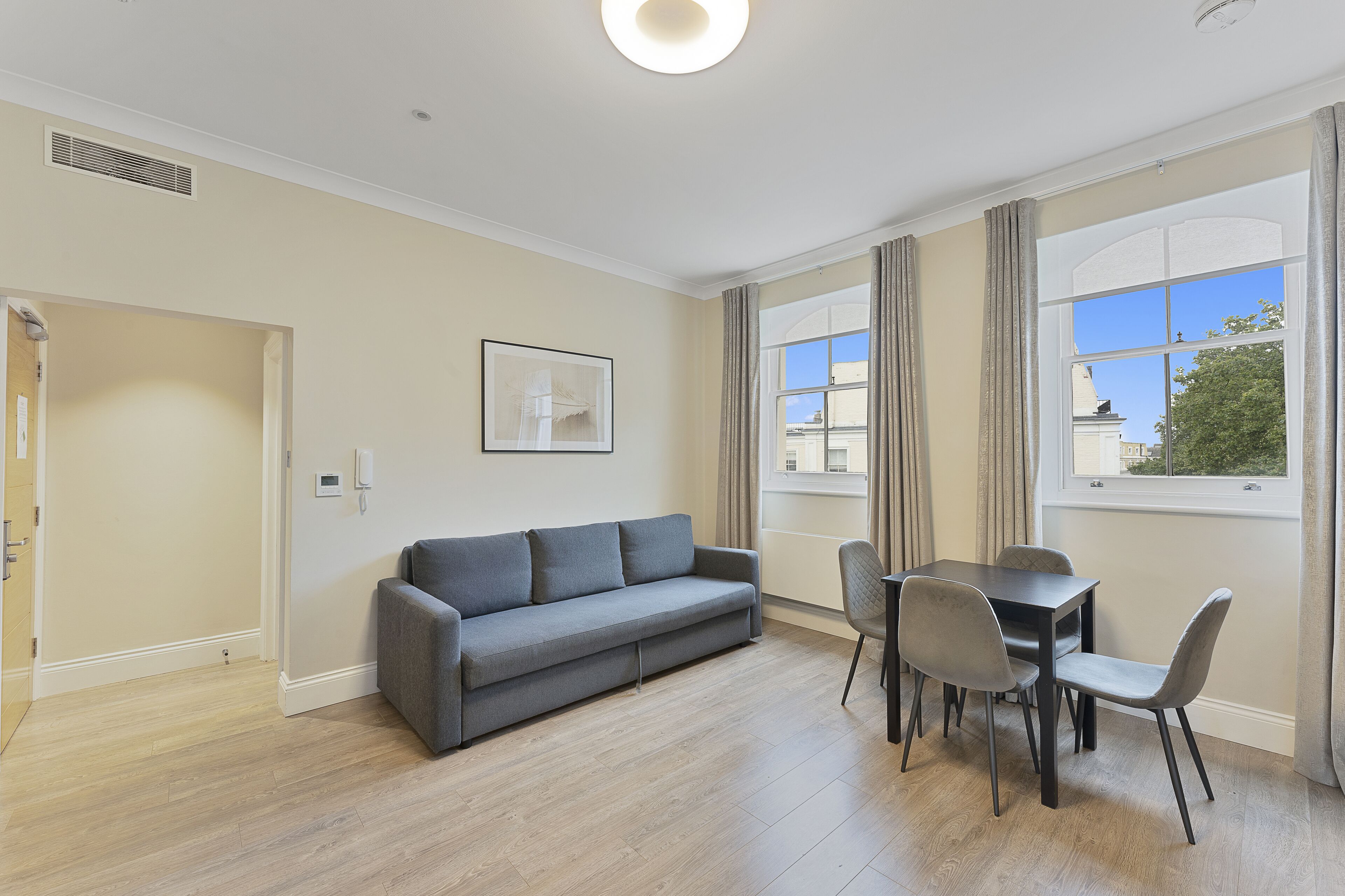 One Bedroom Apartment with Double Sofa Bed | Silitysrauta/-lauta, ilmainen Wi-Fi, vuodevaatteet