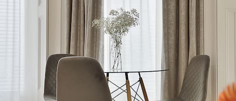 Familjestudio | 1 sovrum, strykjärn/strykbräda, gratis barnsängar och resesäng