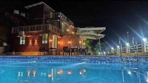 Peaceful Mountain view 3 bhk Villa with private pool 