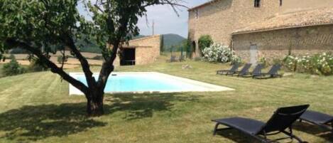 Piscina interna, piscina externa