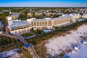 Exterior - Private Pool and Sitting Spa! 5 Adult Bikes! (Santa Rosa Beach)