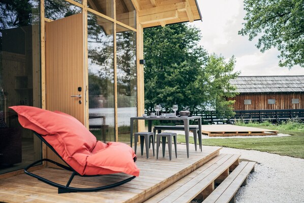 Deluxe Chalet, 1 Bedroom, Bathtub, Lake View (incl. City Tax) | Terrace/patio - Eco Lodges Millstätter See (Ferndorf)