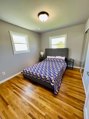 4 bedrooms, WiFi, bed sheets