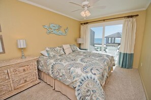 4 bedrooms, WiFi - Beach Dreams East, Oceanfront Duplex in Emerald Isle, NC! (Emerald Isle)