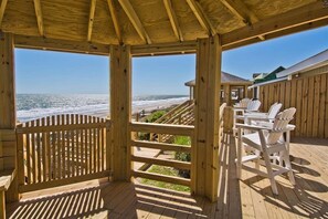 Terrace/patio - Beach Dreams East, Oceanfront Duplex in Emerald Isle, NC! (Emerald Isle)