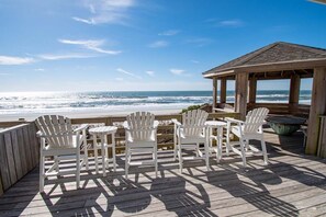 Property grounds - Beach Dreams West, Oceanfront Duplex in Emerald Isle, NC! (Emerald Isle)
