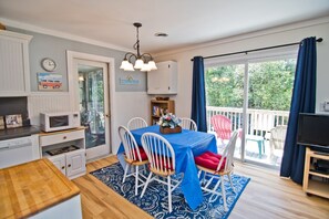 Interior - Beach Haven, Oceanside House in Emerald Isle, NC! (Emerald Isle)