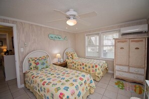 2 bedrooms, WiFi - Beach Life Down, Oceanview Duplex in Atlantic Beach, NC! (Atlantic Beach)