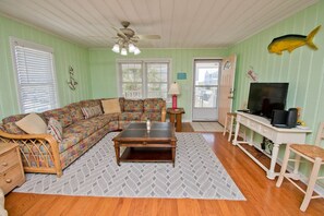 Smart TV - Beach Life Up, Oceanview Duplex in Atlantic Beach, NC! (Atlantic Beach)