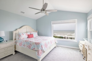 4 bedrooms, WiFi - Beach Thyme, Oceanfront House in Indian Beach, NC! (Indian Beach)