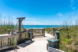 Property grounds - Beachwalk 116, Oceanfront Condo in Pine Knoll Shores, NC! (Pine Knoll Shores)