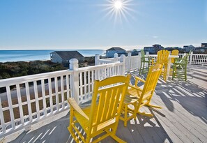 Property grounds - Bermuda House, Almost Oceanfront House in Emerald Isle, NC! (Emerald Isle)