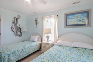 5 bedrooms, iron/ironing board, WiFi