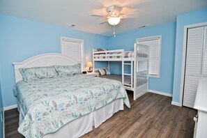 6 bedrooms, WiFi - Blue Heaven, Oceanfront House in Emerald Isle, NC! (Emerald Isle)