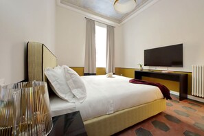 2 bedrooms, iron/ironing board, free WiFi